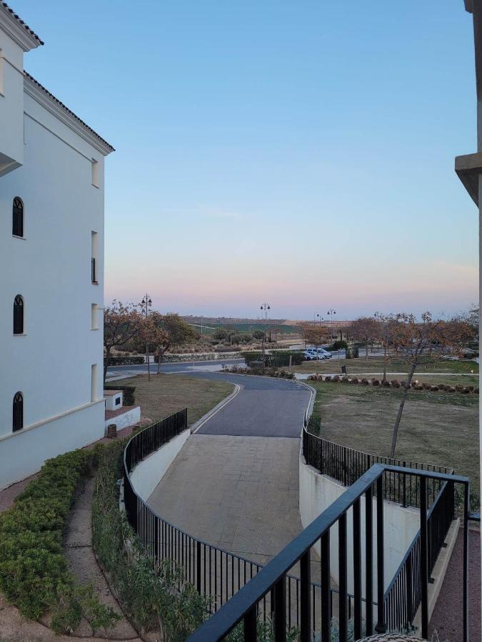Belle Vue Sur La Piscine Apartamento Sucina Exterior foto